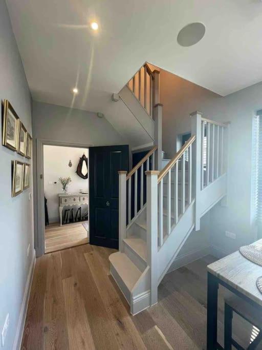 The Carriage House Villa Salisbury Dış mekan fotoğraf